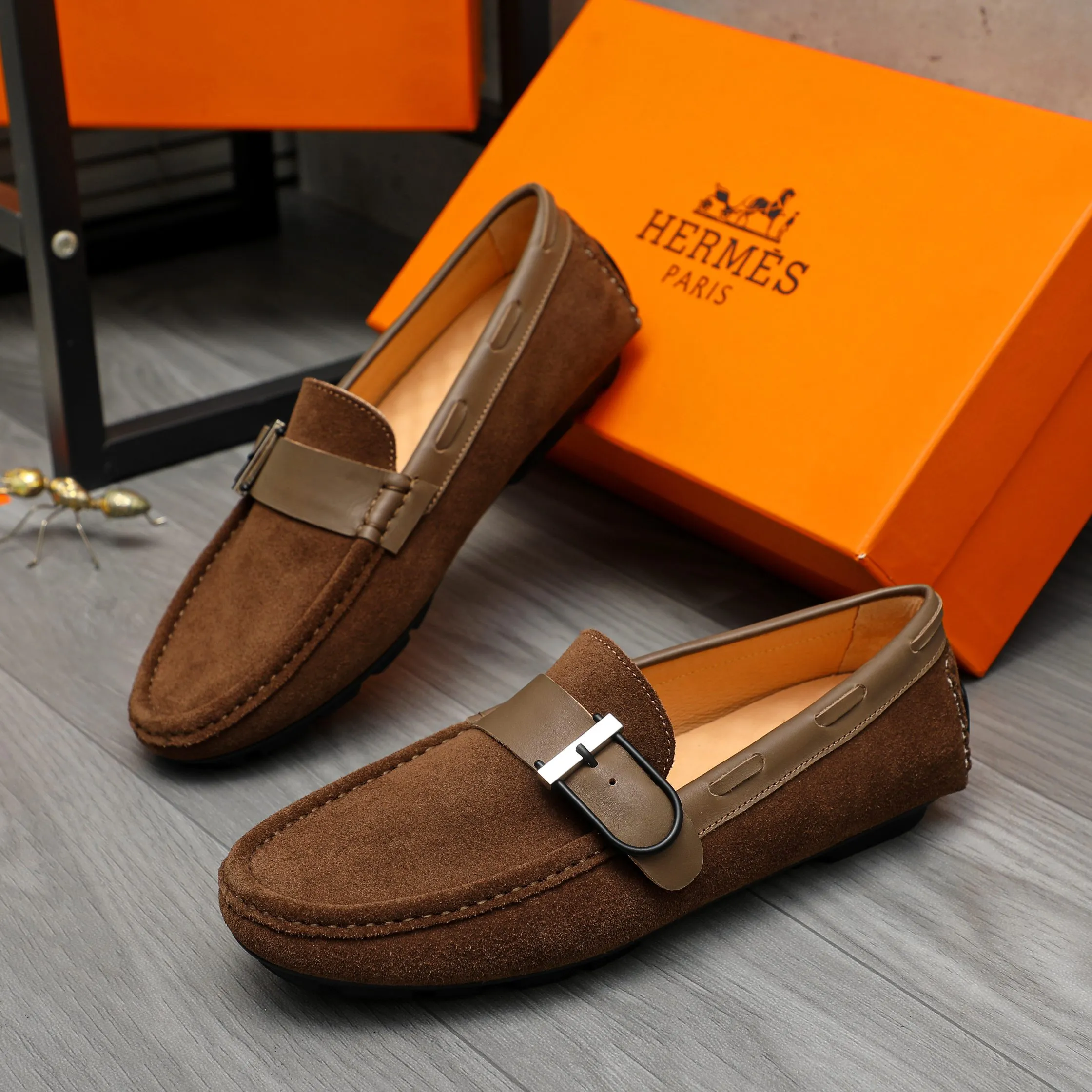 P380 Product trademark: HERMES "Hermes" casual slip-on men's shoes Regular size: 38-44 Product material: Selected frosted cowhide upper, pigskin lining, rubber outsole